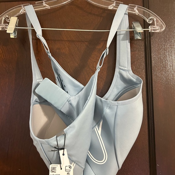 Adidas by Stella McCartney light blue bra retail $90 - Picture 7 of 7